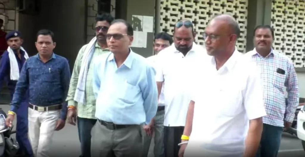 कांग्रेस से बागी हुए पूर्व विधायक जैवियर मेडा के तेवर नरम, कांग्रेस प्रत्याशी विक्रांत भूरिया ने ली राहत की सांस | New India Times