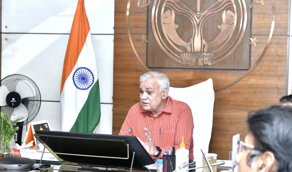 मुख्य सचिव की अध्यक्षता में वीडियो कॉन्फ्रेसिंग के माध्यम से समस्त मंडलायुक्तों एवं जिलाधिकारियों के साथ साप्ताहिक समीक्षा बैठक संपन्न | New India Times