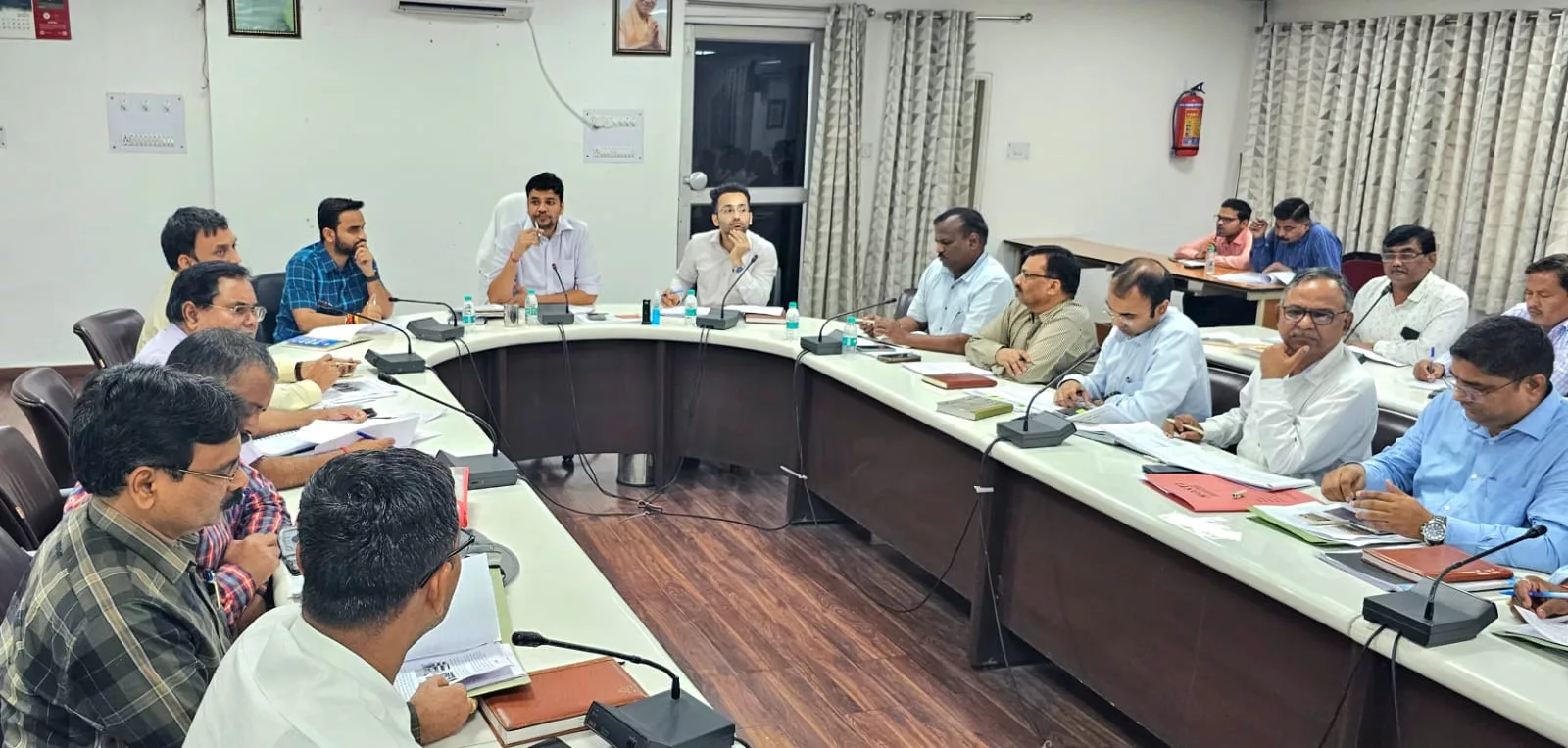 31 नोडल अधिकारियों द्वारा सत्यापन रिपोर्ट अप्राप्त होने पर नाराज़गी व्यक्त, जांच रिपोर्ट समय से देने के निर्देश | New India Times