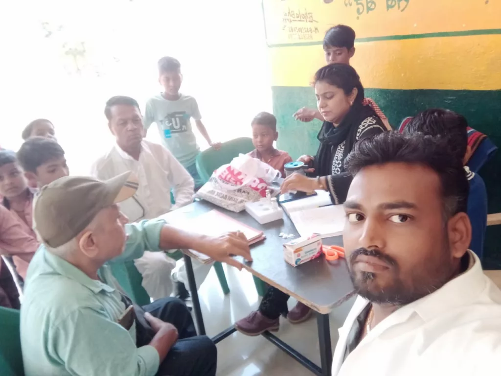 स्कूलों में चलाया जा रहा है विशेष टीकाकरण अभियान | New India Times