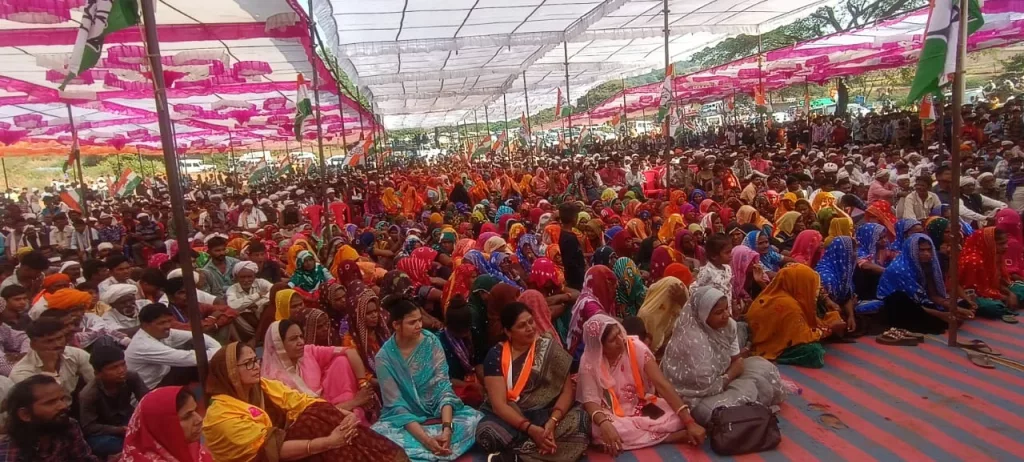 कुंदनपुर में विशाल जनसभा में दिग्विजय सिंह का कांग्रेस प्रत्याशी डा विक्रांत भूरिया के पक्ष में सम्बोधन | New India Times