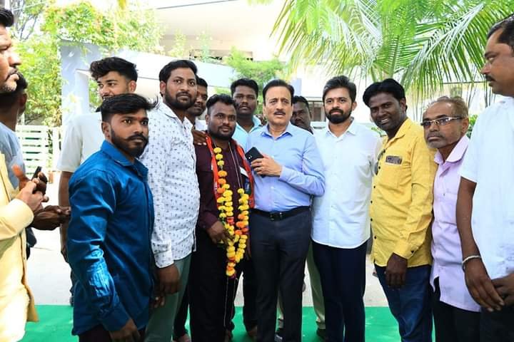 ग्राम पंचायत चुनाव में भाजपा नंबर वन, लोकसभा के लिए मंत्री गिरीश महाजन की उम्मीदवारी को मिला बल | New India Times