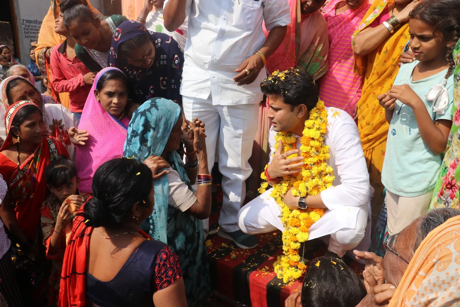 निर्दलीय उम्मीदवार हर्षवर्धन सिंह चौहान भड़के एमआईएम पर, कहा: पतंग कटेगी और जिन लोगों ने हाथ में मांजा थामा है, वह भी बेनकाब होंगे | New India Times