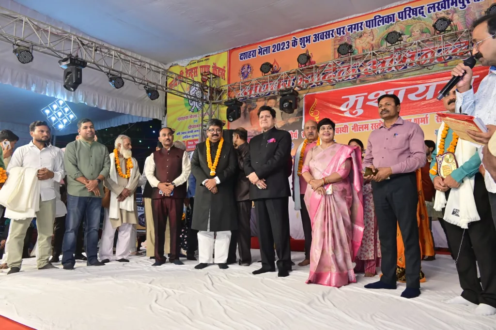 यादगार रहा दशहरा मेला का कुलहिन्द मुशायरा | New India Times