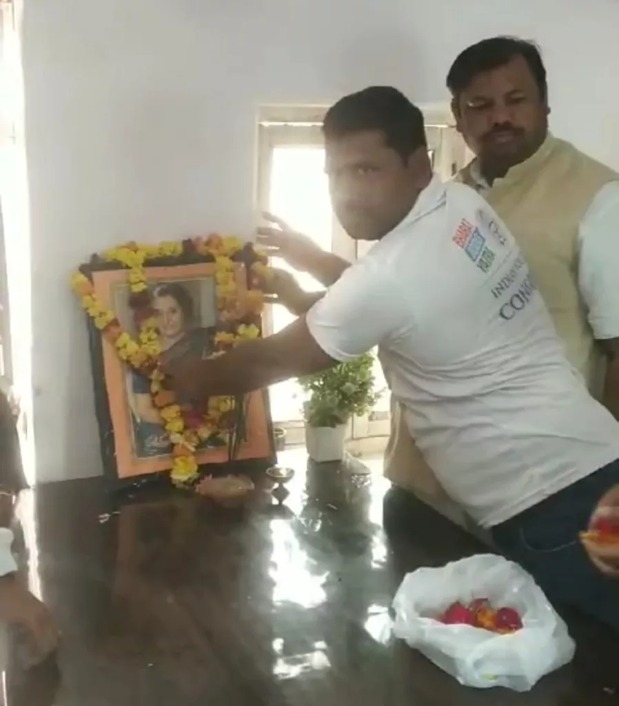 महात्मा गांधी जीवन दर्शन समिति के पदाधिकारियों के द्वारा मनाई गई इंदिरा गांधी की जयंती | New India Times