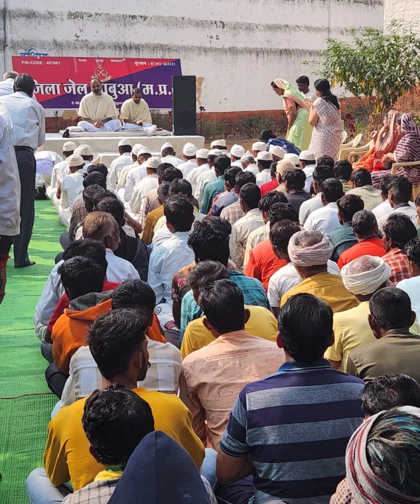 महामंत्र का श्रवण कैदियों को जेल में कराया गया, पूज्य मुनि ने कहा सोने की तिजोरी में कंकर नहीं रखते | New India Times