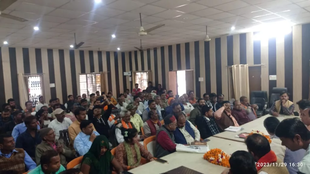 वोटर चेतना महा अभियान की बैठक खीरों ब्लॉक सभागार में सम्पन्न | New India Times