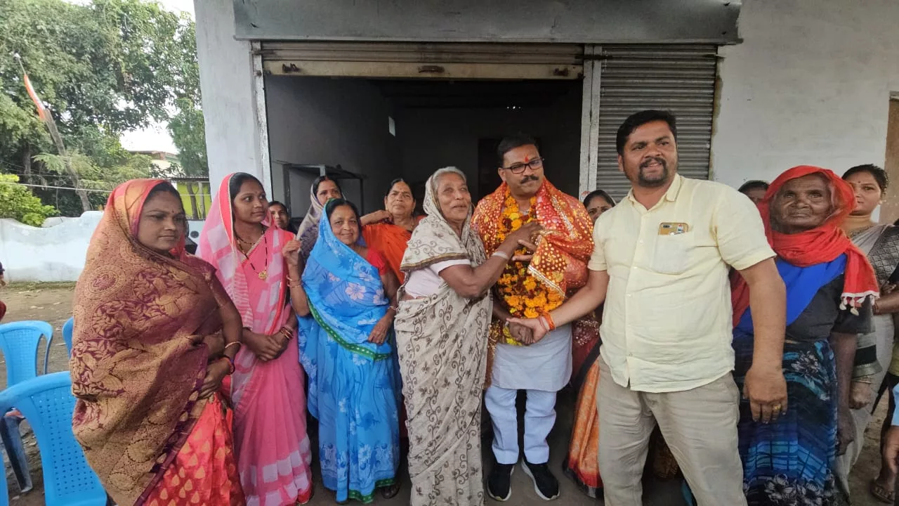 नवनिर्वाचित विधायक का जनता ने किया भव्य स्वागत, दूसरी निर्वाचित विधायक ने जनता का माना आभार | New India Times