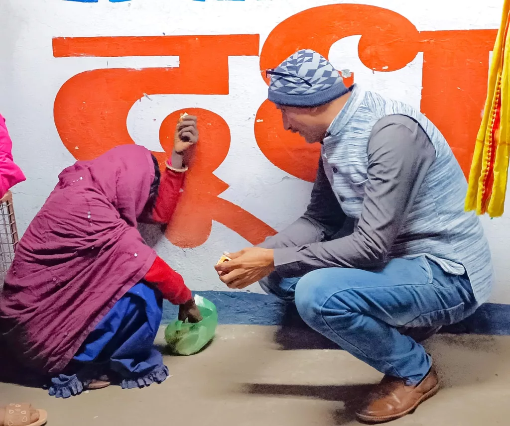 सोशल मीडिया का सदुपयोग कर युवाओं ने मानसिक रूप से रोगी भटकी महिला की कराई घर वापसी 2 सोशल मीडिया का सदुपयोग कर युवाओं ने मानसिक रूप से रोगी भटकी महिला की कराई घर वापसी | New India Times