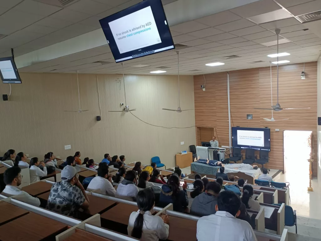 चिकित्सा महाविद्यालय में सीपीआर कार्यशाला का हुआ आयोजन | New India Times