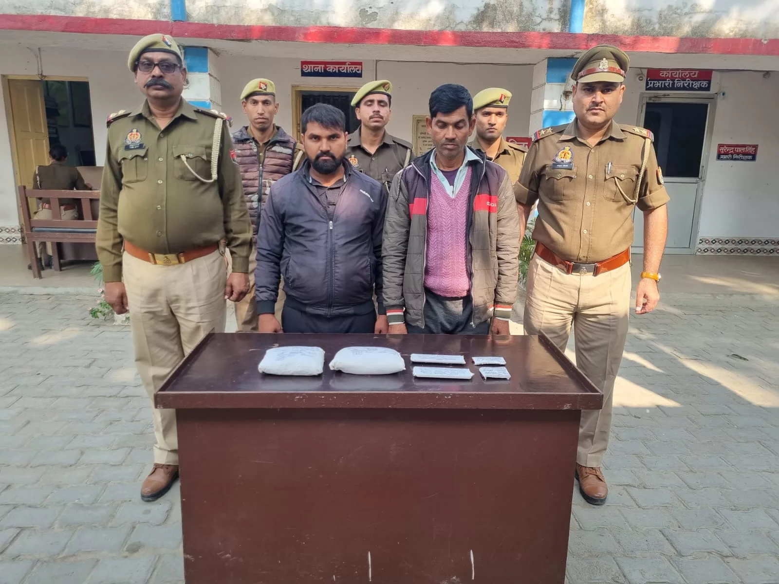 झारखंड राज्य के तस्कर सहित दो अफ़ीम तस्कर गिरफ्तार | New India Times