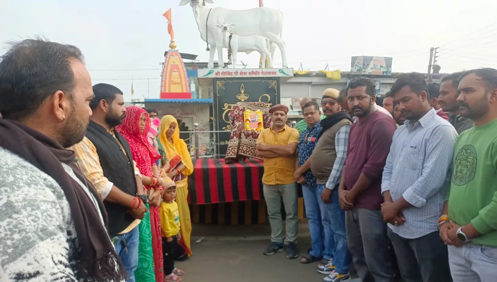 करणी सेना के राष्ट्रीय अध्यक्ष सुखदेव सिंह गोगामेडी की निर्मम हत्या के विरोध में राजपूत समाज ने किया विरोध, सर्व समाज ने दिया सहयोग 2 करणी सेना के राष्ट्रीय अध्यक्ष सुखदेव सिंह गोगामेडी की निर्मम हत्या के विरोध में राजपूत समाज ने किया विरोध, सर्व समाज ने दिया सहयोग | New India Times