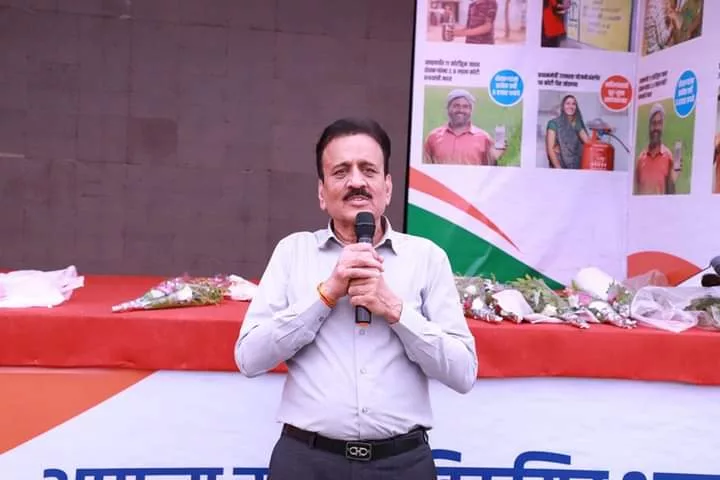 मोदी जी ने लोगों को रहने, खाने-पीने और स्वास्थ्य का अधिकार दिया: गिरीश महाजन | New India Times