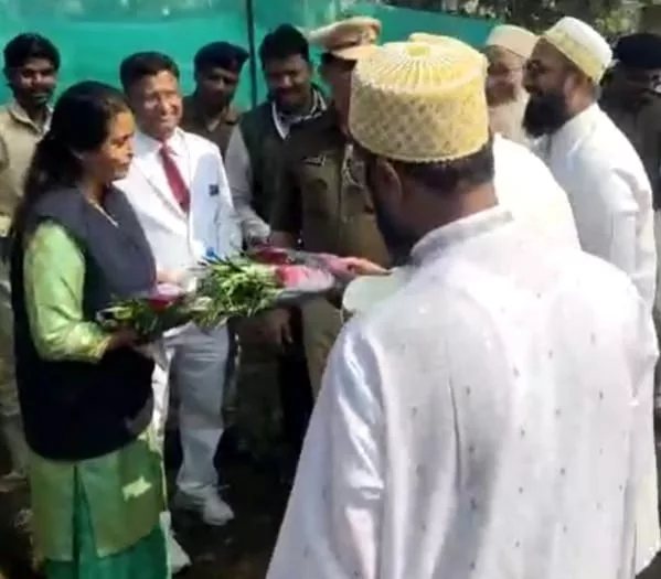 सैयदना साहब की प्रेरणा से बुरहानपुर की दरगाह ए हकीमी ने मध्य रेलवे के बुरहानपुर स्टेशन पर गार्डन निर्माण कार्य किया प्रारंभ | New India Times