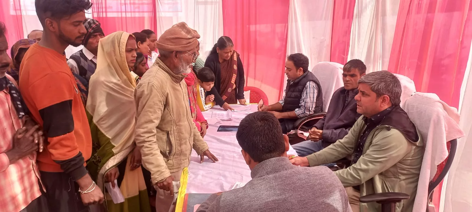 पलिया सीएचसी पर हुआ विशाल मानसिक स्वास्थ्य शिविर का आयोजन, 398 मरीजों को मिला स्वास्थ्य लाभ | New India Times