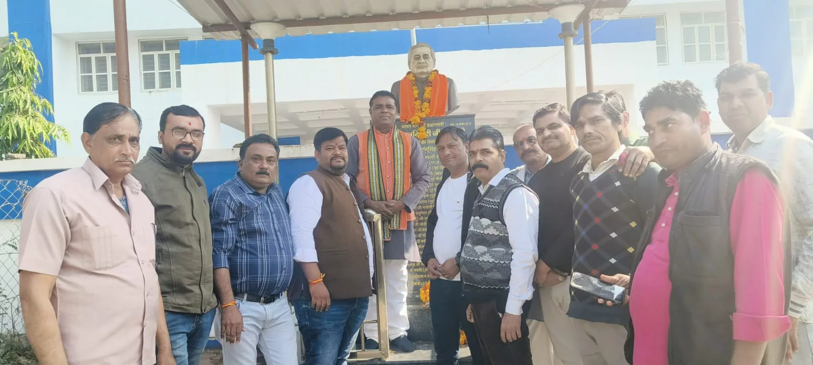 भारत रत्न स्वर्गीय अटल बिहारी वाजपेयी की जन्म जयंती पर उनका स्मरण करते हुए माल्यार्पण कर किया गया नमन | New India Times