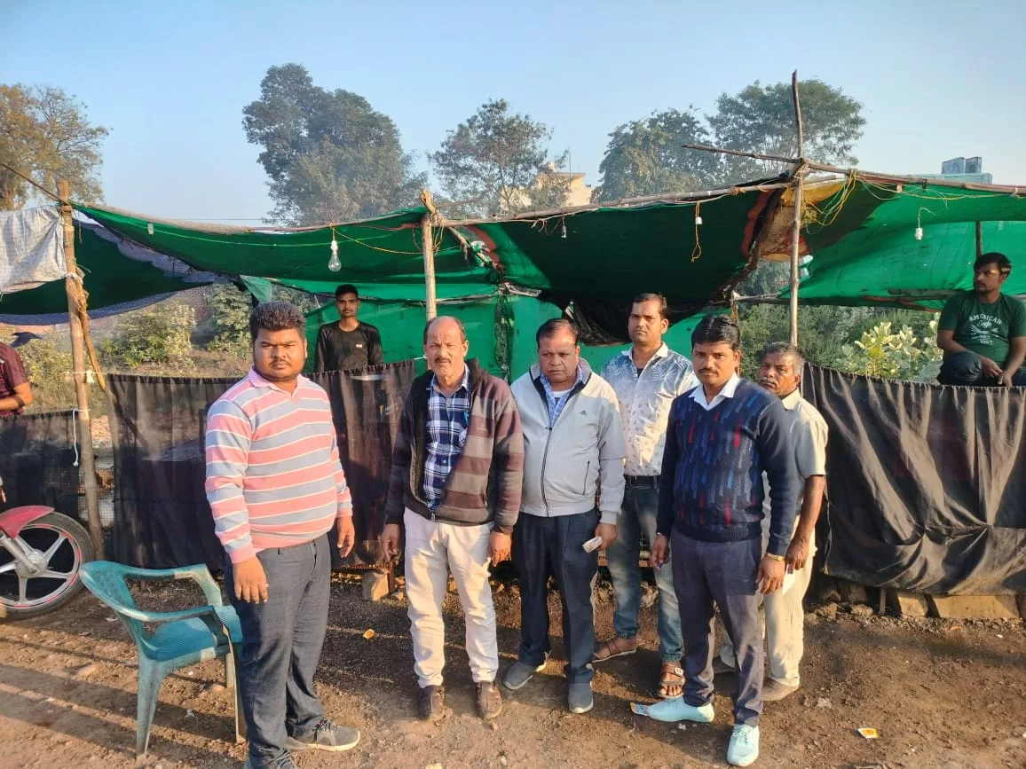 काला कपड़ा लगाकर मांस, मछली और अंडे का विक्रय शुरू | New India Times