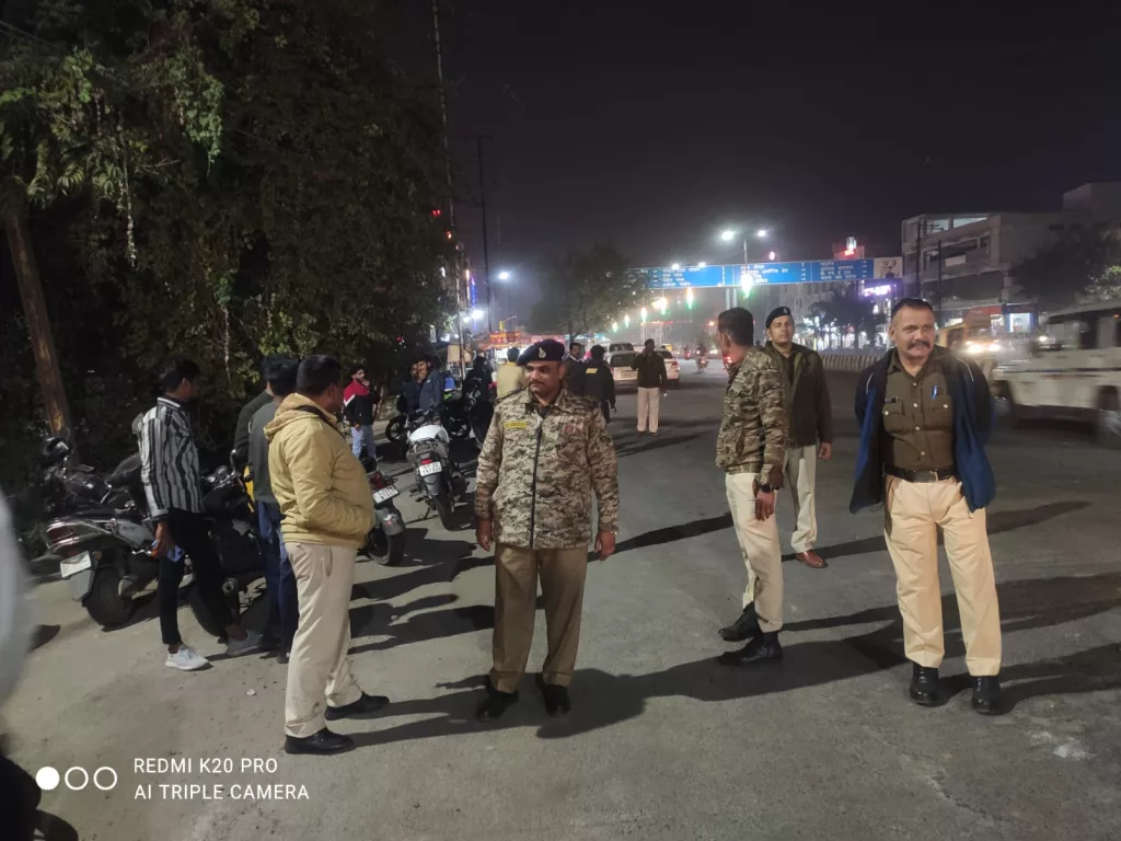 थाना ऐशबाग अंतर्गत चलाया गया टू व्हीलर थ्री व्हीलर वाहनों की चेकिंग अभियान | New India Times