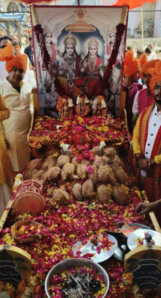 निकाली गई अक्षत कलश यात्रा, लगे जय श्री राम के नारे, गुंजा तिरला नगर | New India Times