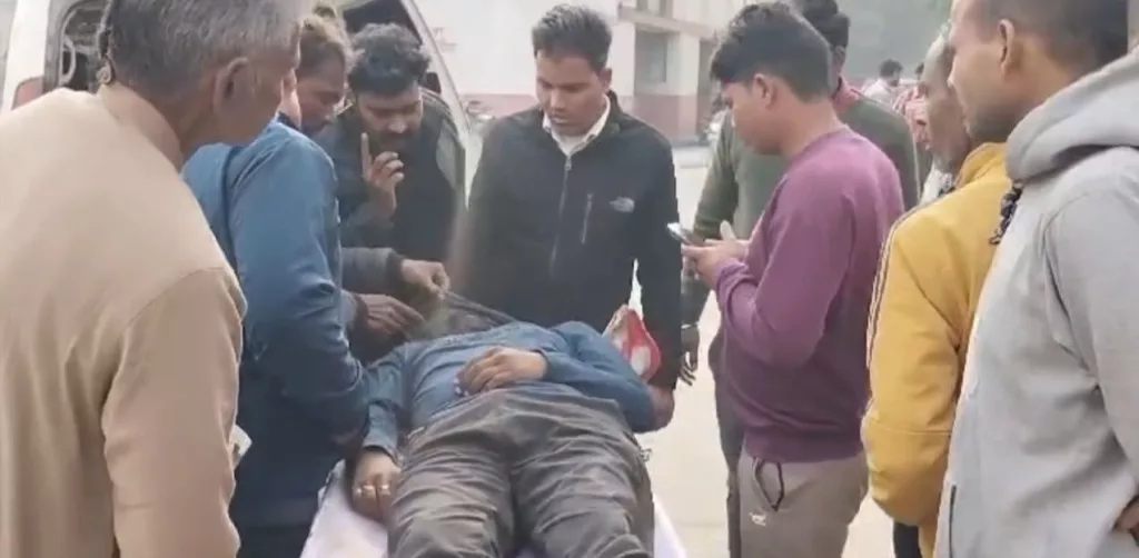 ओवर ब्रिज से अनियंत्रित होकर नीचे गिरी कार, चिकित्सक की मौत | New India Times