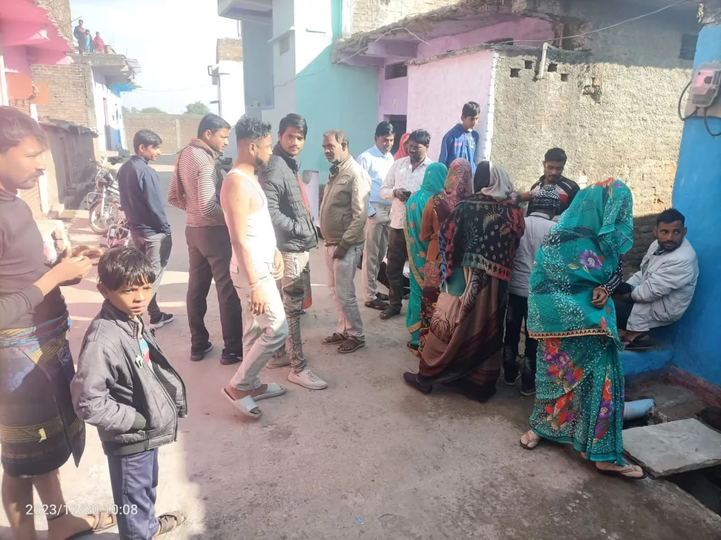 कुंभराज में पानी की निकासी को लेकर विवाद, गली में गंदगी से लोग परेशान | New India Times