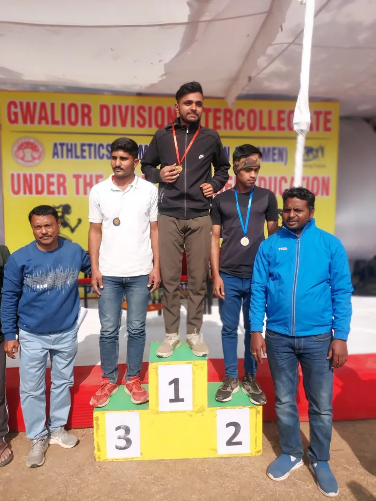 संभाग स्तरीय एथलेटिक्स प्रतियोगिता में पुरूष वर्ग में आदित्य, अर्जुन व महिला वर्ग में अनुष्का सिंह, ममता चौधरी ने मारी बाजी | New India Times