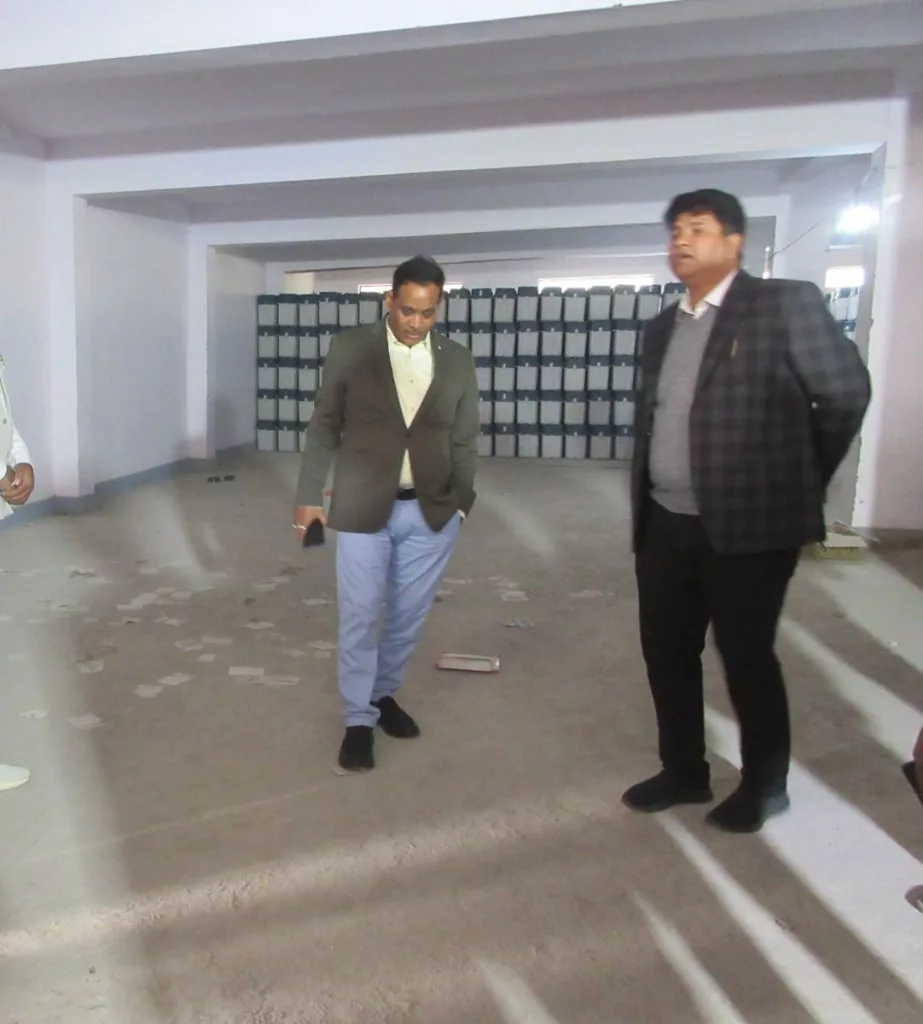 जिलाधिकारी ने वेयर हाउस का किया निरीक्षण | New India Times