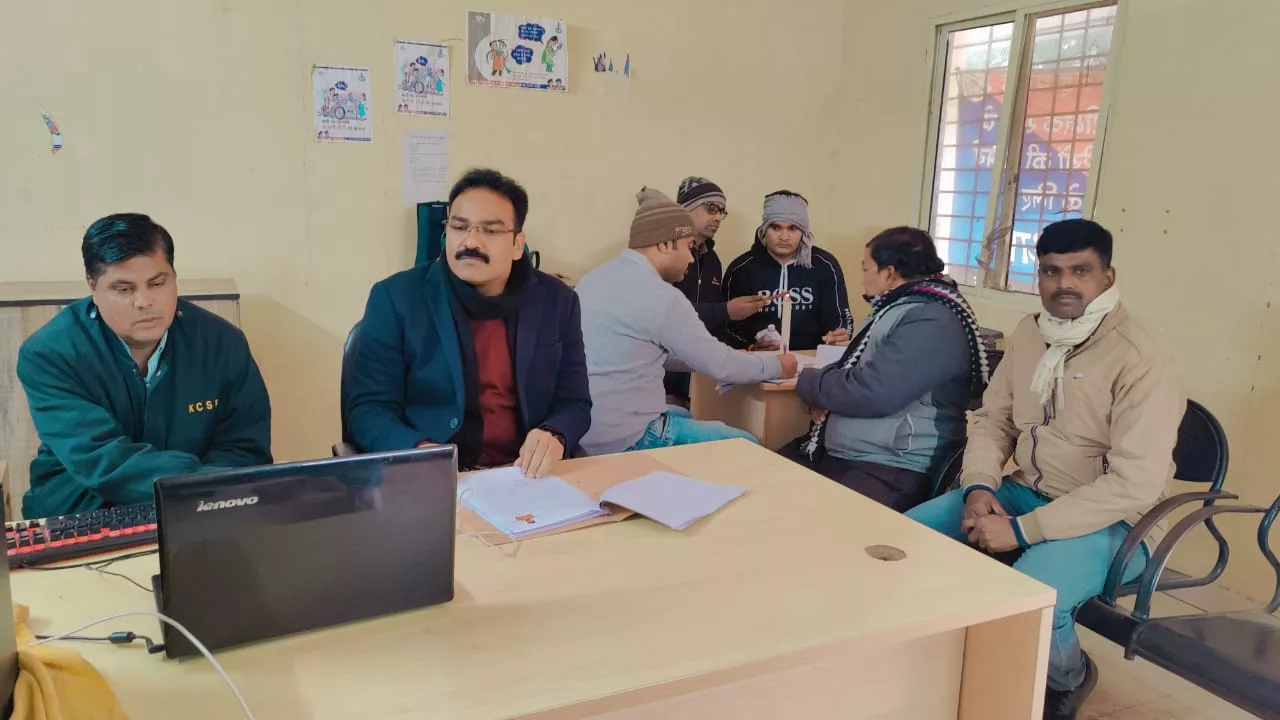 साल के पहले दिन का धमाका, रिश्वतखोर पटवारी लोकायुक्त पुलिस के शिकंजे में कार्रवाई जारी | New India Times