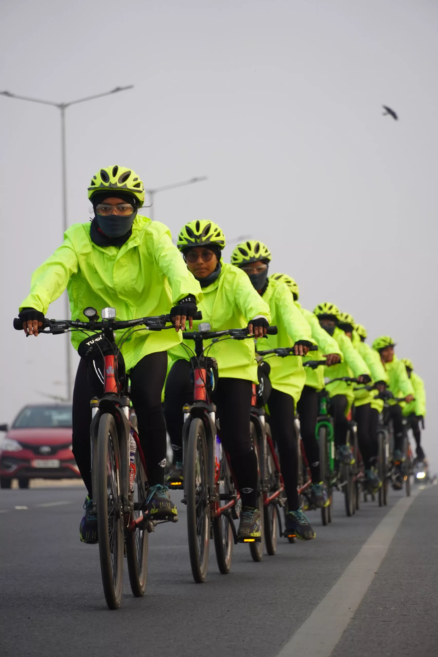 एनसीसी के 75वें स्थापना वर्ष पर बालिका वर्ग के कैडेटों के द्वारा मेगा साईक्लॉथन का किया जा रहा है आयोजन | New India Times