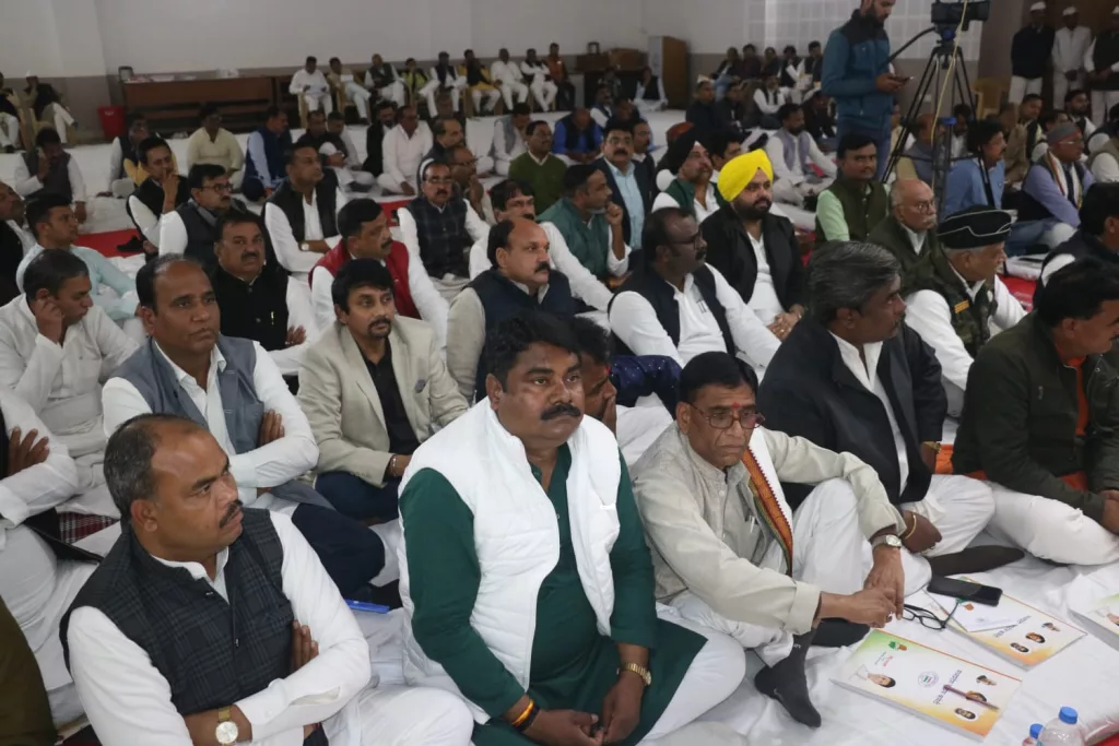 लोकसभा प्रभारी, जिला कांग्रेस अध्यक्षों, जिला प्रभारियों, मोर्चा संगठनों, विभागों और प्रकोष्ठों के प्रदेश अध्यक्षों की संयुक्त बैठक में कांग्रेस ने लिये कई महत्वपूर्ण निर्णय | New India Times