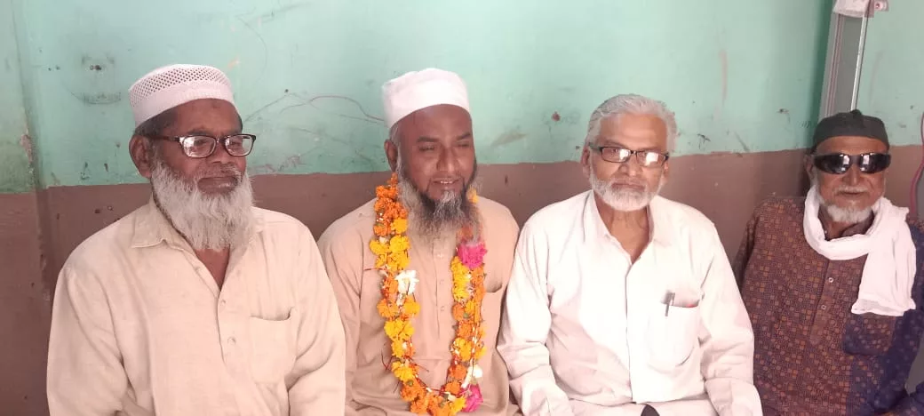 हिंदुस्तानी मस्ज़िद बुरहानपुर के पेश इमाम सहित बुरहानपुर के 30 ज़ाएरीन की पवित्र उमरा यात्रा के लिए हुई रवानगी | New India Times