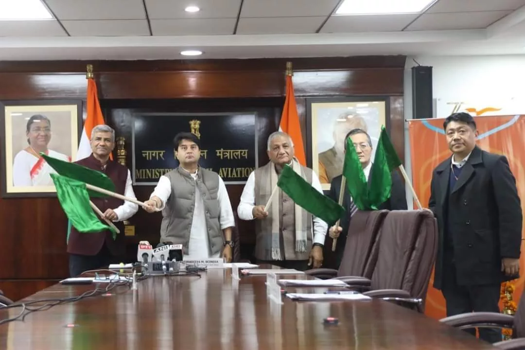 केंद्रीय मंत्री सिंधिया की ग्वालियर वासियों को सौगात, ग्वालियर से अयोध्या के लिए आज से कनेक्टिंग फ्लाइट की शुरुआत | New India Times