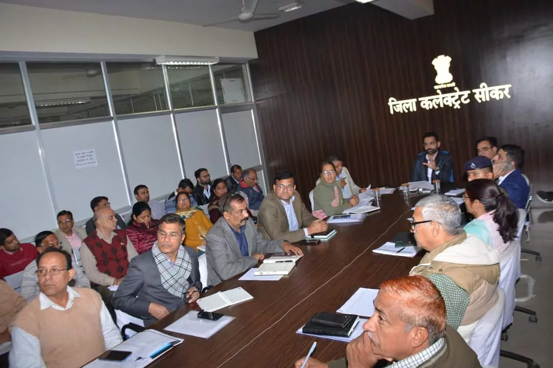 जिला कलेक्टर ने जिला स्तरीय जन सुनवाई में लोगों की सुनी समस्याएं, निराकरण के लिए अधिकारियों को दिये निर्देश | New India Times