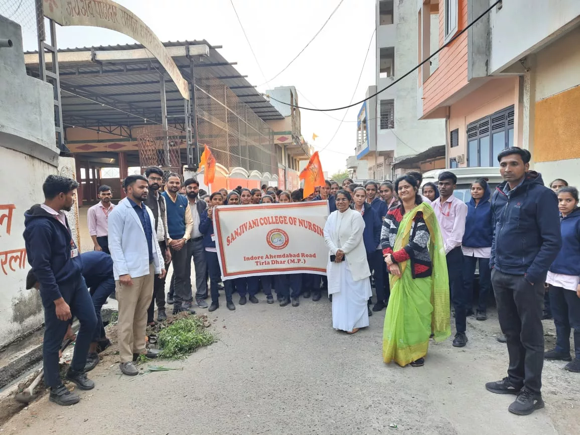 संजीवनी कॉलेज ऑफ नर्सिंग के छात्र-छात्राओं ने संकल्प सप्ताह अंतर्गत चलाया स्वच्छता अभियान | New India Times