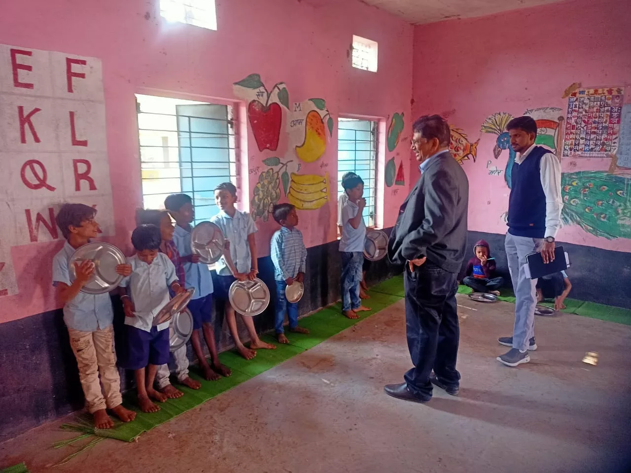 मुख्य चिकित्सा एवं स्वास्थ्य अधिकारी द्वारा रानापुर एवं रामा विकास खण्ड के उप स्वास्थ्य केंद्र, स्कूल एवं आंगनवाड़ी केंद्रों का किया गया निरीक्षण | New India Times