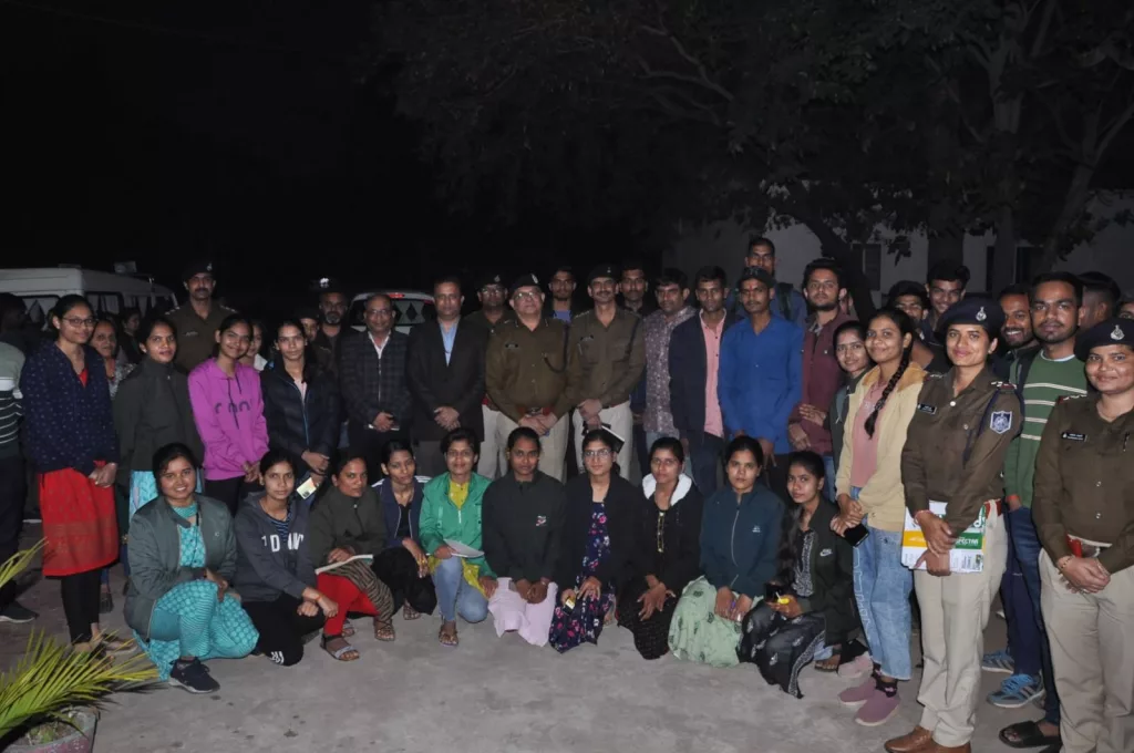 पुलिस परिवार के बच्चों हेतु पुलिस पब्लिक स्कूल दिशा अध्ययन केंद्र में कैरियर काउंसलिंग सेमिनार का किया गया आयोजन | New India Times