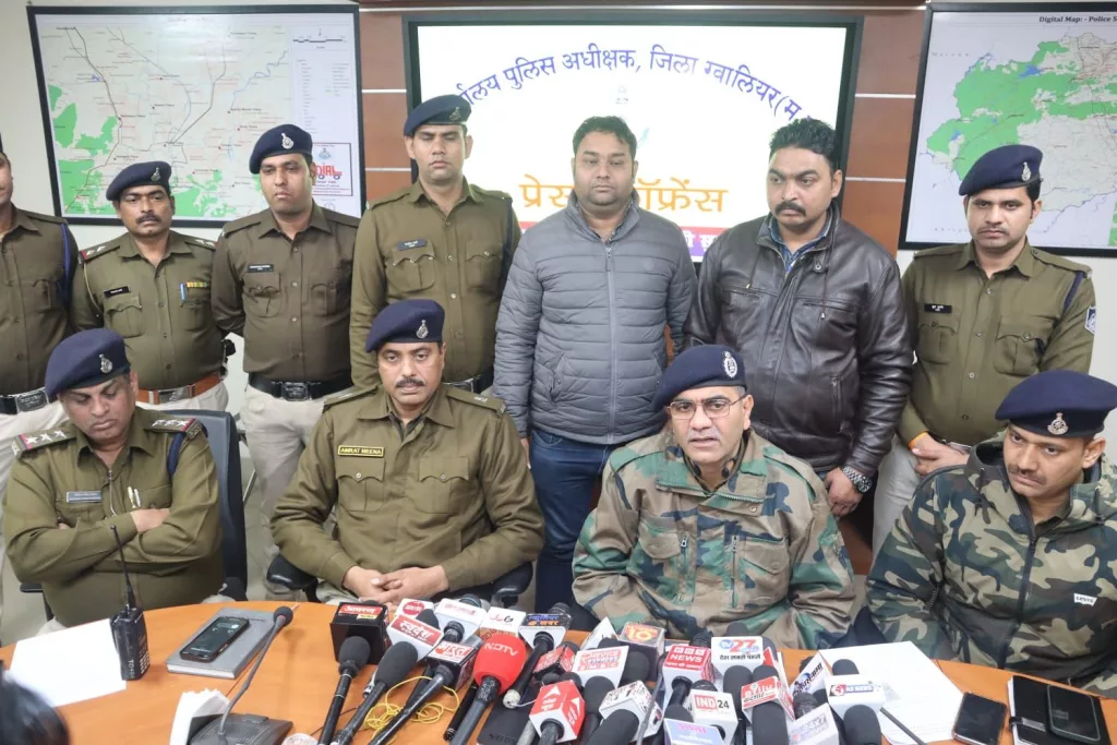 टेंट के व्यवसाय में विवाद होने पर अपने साले की हत्या करने वाले जीजा व उसके दो साथियों को पुलिस ने किया गिरफ्तार | New India Times