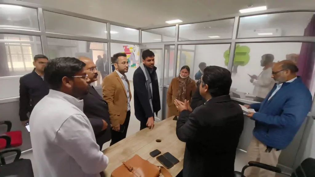 बिजनेस मॉडल मज़बूत करो: डीएम | New India Times