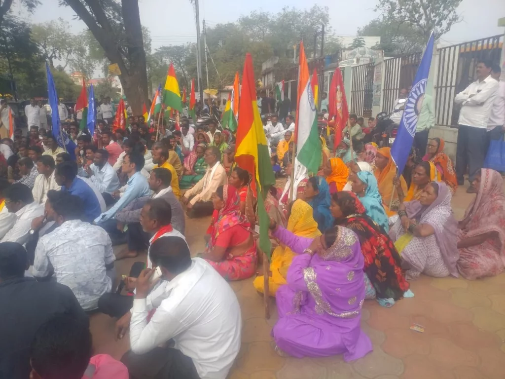 धर्म नहीं जाति के आधार पर मिलता है आरक्षण, आदिवासियों का कोई धर्म नहीं होता: सुधाकर सोनवाने 3 धर्म नहीं जाति के आधार पर मिलता है आरक्षण, आदिवासियों का कोई धर्म नहीं होता: सुधाकर सोनवाने | New India Times