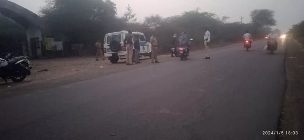 अकोट ग्रामीण यातायात पोलिस के कार्य सरहनिया | New India Times