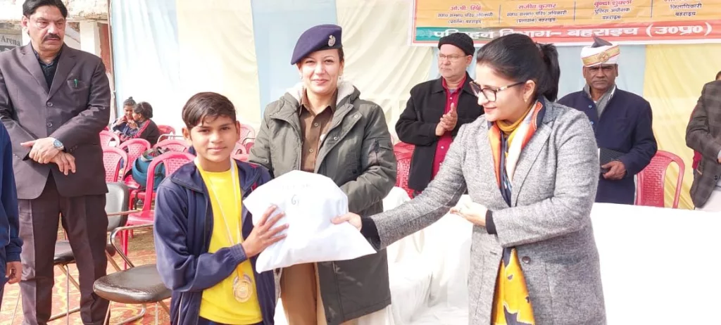 ‘‘विकसित भारत संकल्प यात्रा‘’ के उपलक्ष्य में आयोजित प्रतियोगिताएं सम्पन्न, डीएम ने एसपी के साथ विजयी प्रतिभागियों को किया सम्मानित | New India Times
