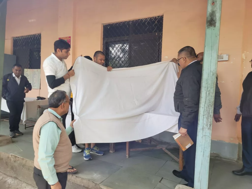 इटारसी टीटीई रेस्ट हाउस के व्यवस्थाओं का मंडल वाणिज्य प्रबंधक ने लिया जायज़ा | New India Times