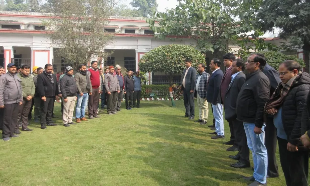 भारत के स्वतंत्रता संघर्ष में बलिदान देने वाले सपूतों को मौन धारण कर दी गई श्रद्धांजलि | New India Times