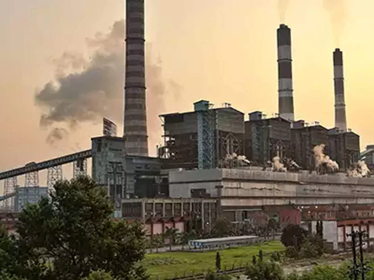 एनटीपीसी प्रबंधन के खिलाफ लोगों में आक्रोश, उड़ते ऐश से जीना दुश्वार, सड़क निर्माण कार्य पंद्रह दिनों में शुरू नहीं हुआ तो होगा आंदोलन | New India Times