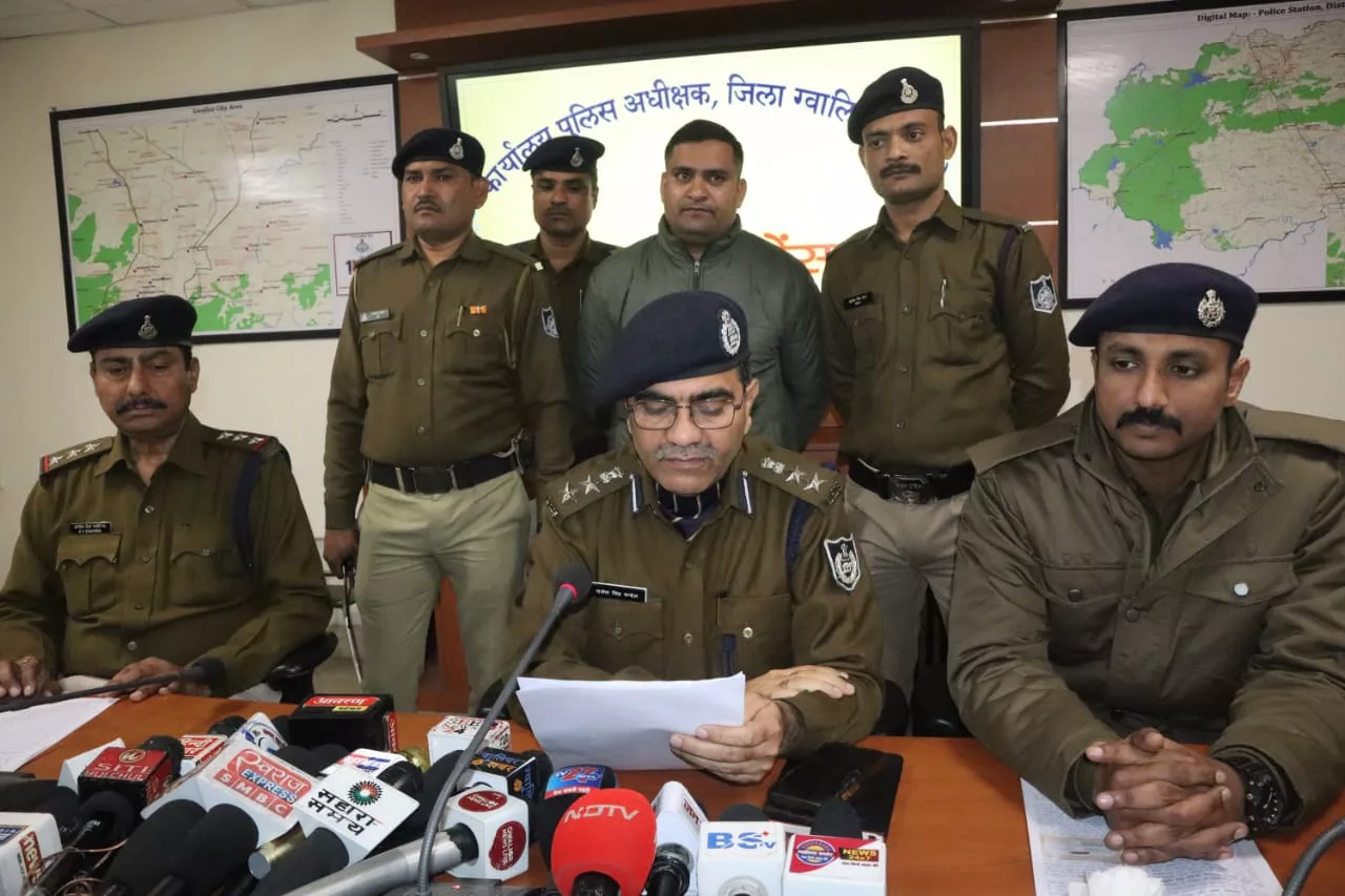 सिरोल पुलिस ने वृद्ध महिला के साथ लूट की घटना करने वाले आरोपी को गिरफ्तार कर लूटा गया माल मशरूका किया जप्त | New India Times