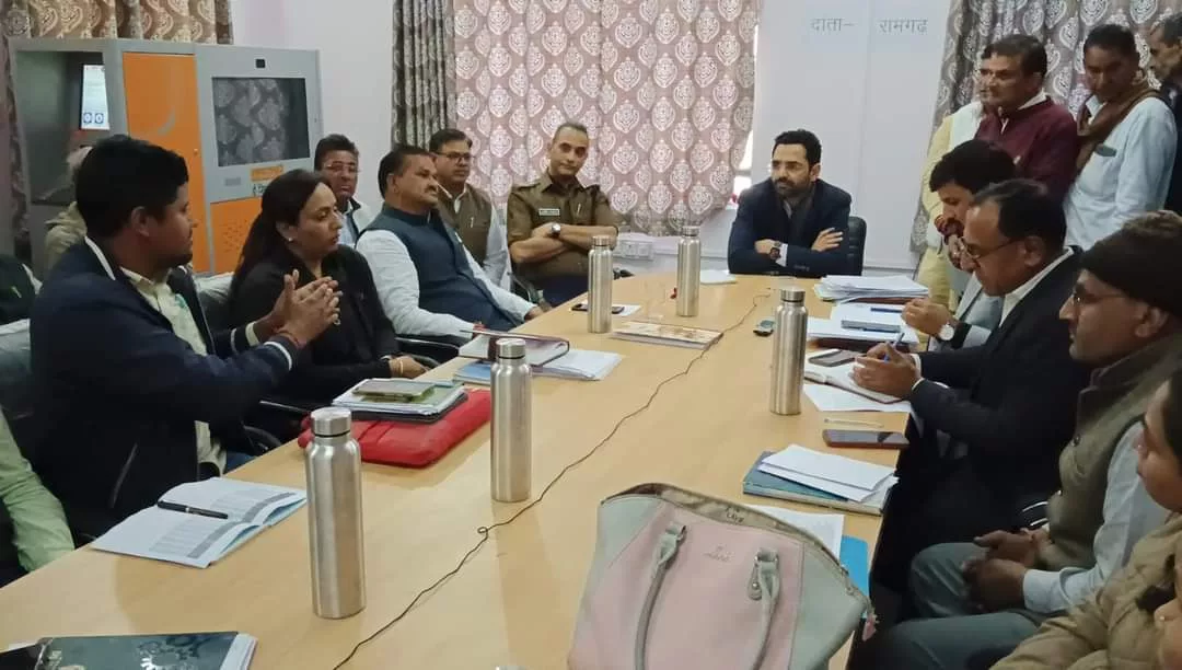 जिला कलेक्टर ने दांतारामगढ़ में की उपखण्ड स्तरीय जनसुनवाई, उपखण्ड कार्यालय, एसीएम कार्यालय, उपकोषालय, पुलिस थाना का किया औचक निरीक्षण | New India Times