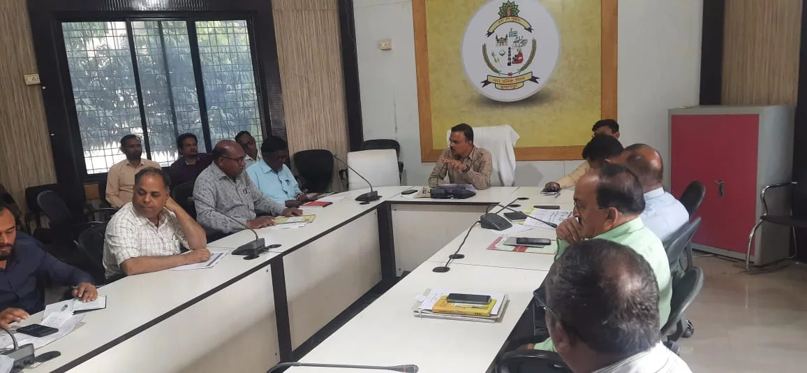 निगमायुक्त ने शुक्रवार को ली टीएल बैठक, बैठक में विभागीय अधिकारियों को दिए सख्त निर्देश | New India Times