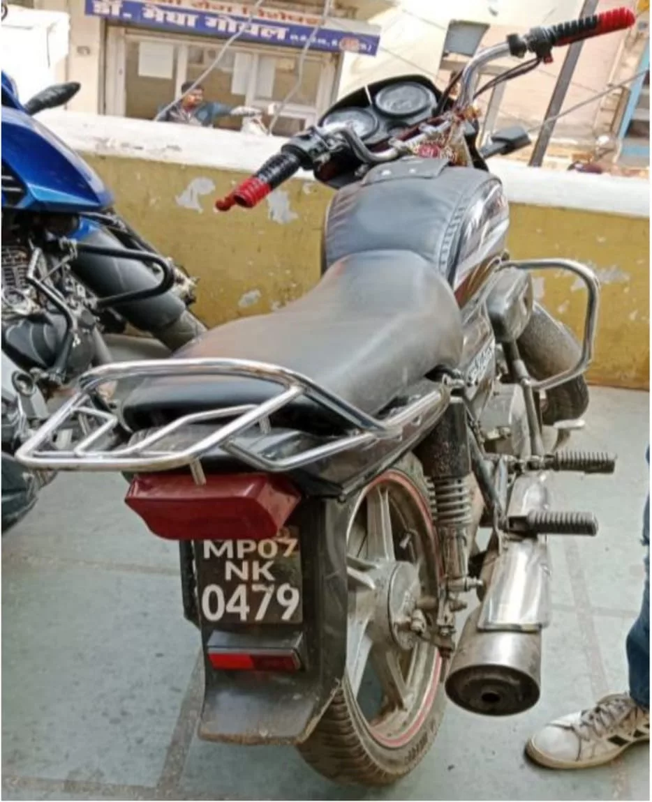 महिला से मोबाइल व पर्स लूटने वाले शातिर लुटेरे को ग्वालियर पुलिस ने किया गिरफ़्तार, आरोपी से मोबाइल व नगदी बरामद | New India Times