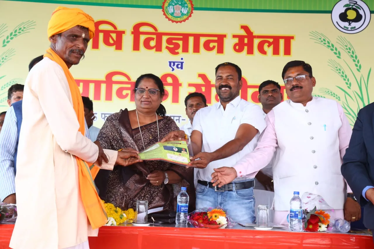 कैबिनेट मंत्री महिला बाल विकास विभाग एवं म.प्र. शासन द्वारा किसानों को प्राकृतिक खेती के लिए किया गया प्रेरित | New India Times