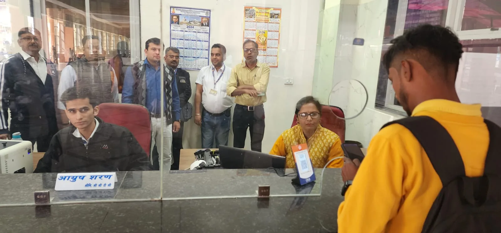 भोपाल स्टेशन पर क्यूआर स्कैन कर जनरल (अनारक्षित) टिकट बनवाने की सुविधा शुरू | New India Times